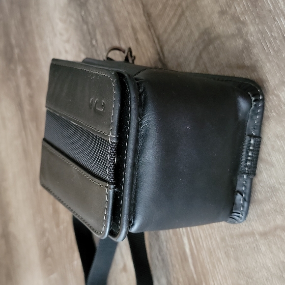 Vintage Y2K Icon Faux Leather Small Cube Shape Multi-wear Crossbody Belt Bag - Picture 5 of 8